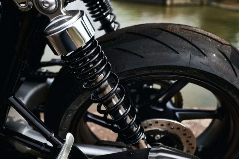 How Much Does a Motorcycle Tire Weigh? (With 21 Examples)
