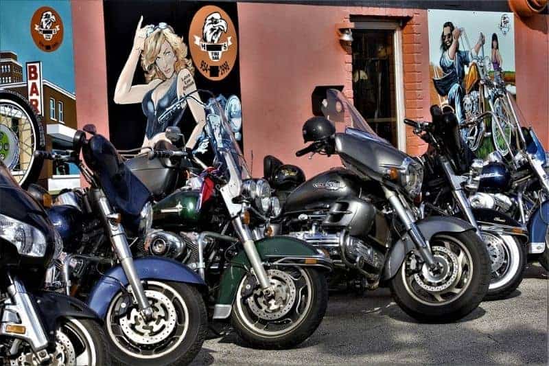 15 Important Pros and Cons of Motorcycle Fairings 15 Important Pros and Cons of Motorcycle Fairings