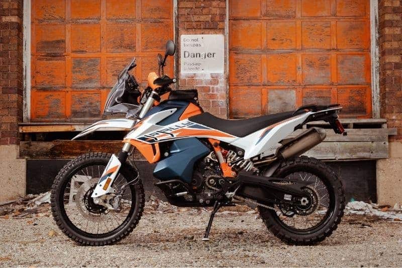 150cc vs. 200cc Motorcycles (Which One Is Right For You) 150cc vs. 200cc Motorcycles (Which One Is Right For You)