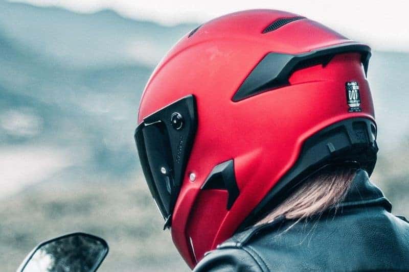 Best Motorcycle Helmet Color for a Black Motorcycle (Explained)