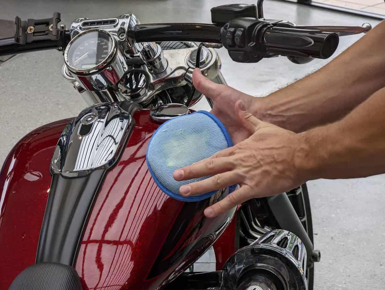 How to Clean Gas off a Motorcycle (Pro Tips)